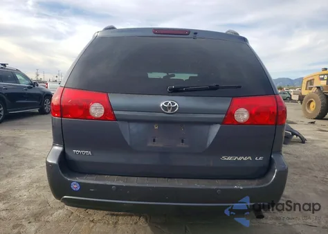 2008 Toyota Sienna Ce z USA, uszkodzony, nr VIN 5TDZK23C88S126828